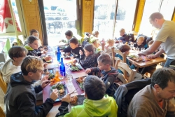 Des repas et des sourires